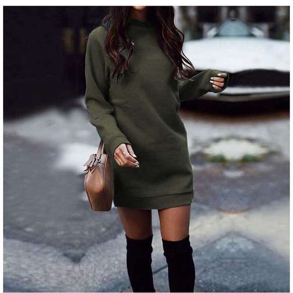 Dresses & Skirts - 🆕Fleece Long Crewneck Mini Sweater Dress